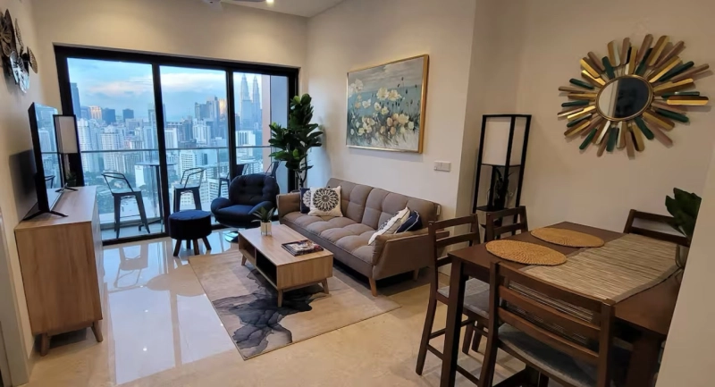 Legasi Kampung Bharu Guesthouse with Gorgeous Pools and KLCC Views