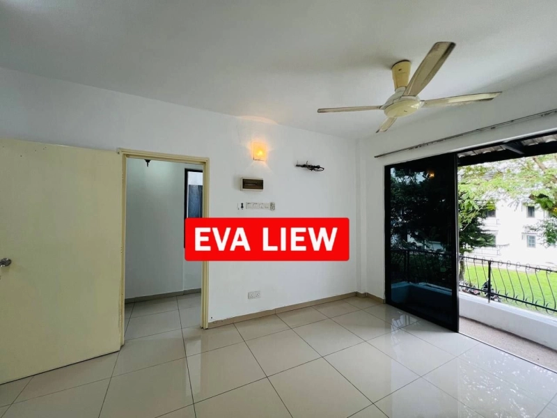 Villa Condo for rent at Relau Kitchen Well Conditions key with me