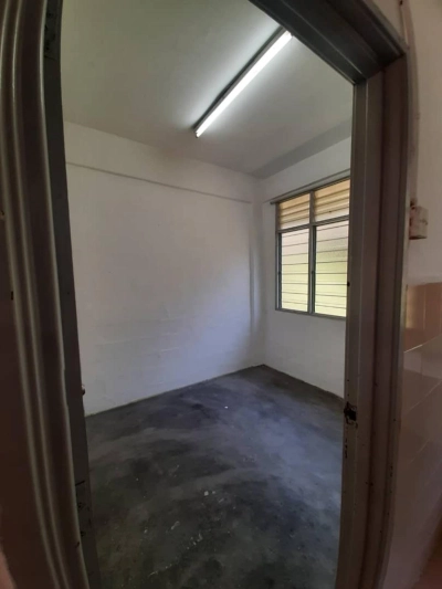 Pangsapuri Ria @ Taman Semenyih Indah - Blok B 2nd floor - Ready unit