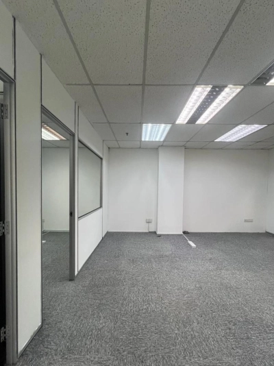 Wisma UOA 2 @ KLCC - Partly Furnished Office - Ready unit