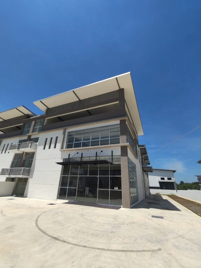 Kajang Semi-D Factory Warehouse
