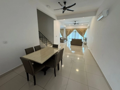 Horizon Hills 2Storey Superlink House 4Rooms4Baths Fully Furnished Unit For Rent