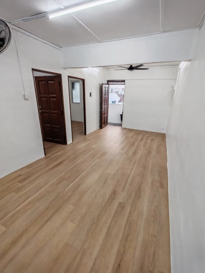 💥For Rent: Newly Renovated 2-Room TUTA Flat