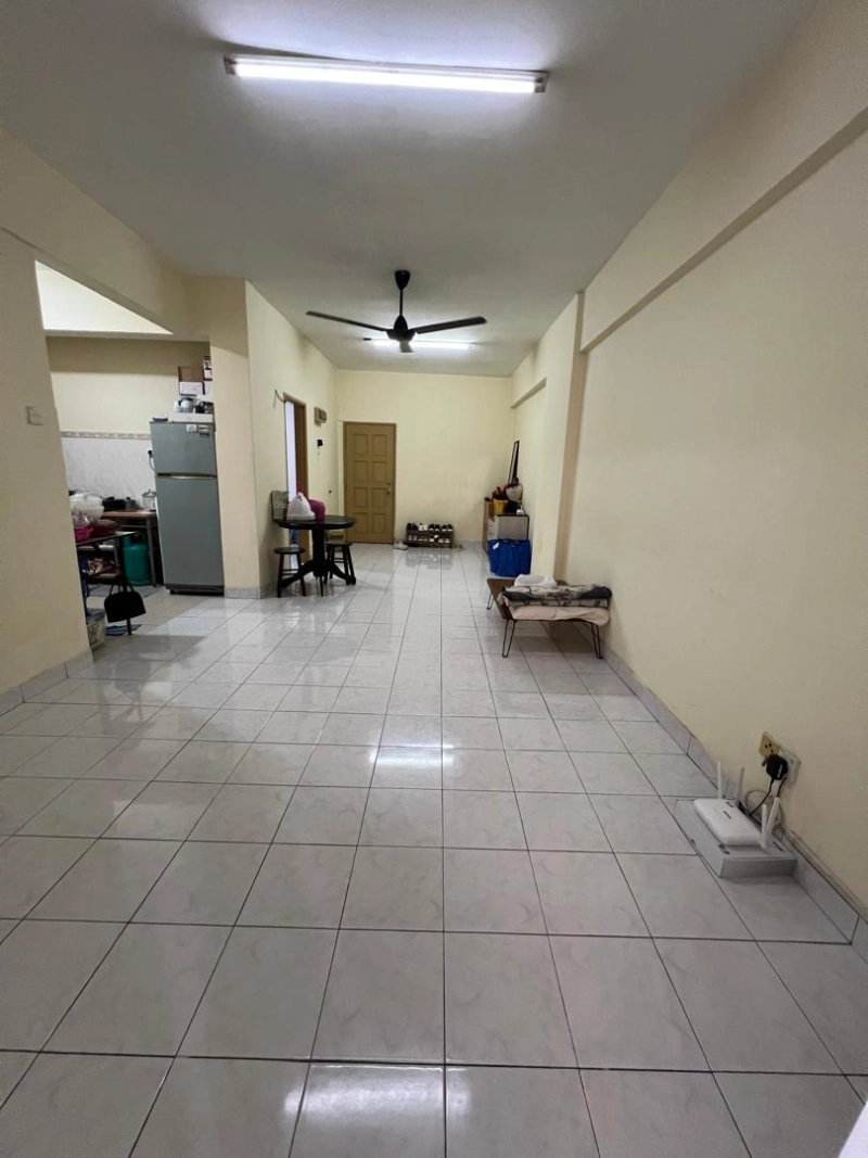 PELANGI DAMANSARA CONDO Petaling Jaya, Actual, Well Keep, Low Deposit
