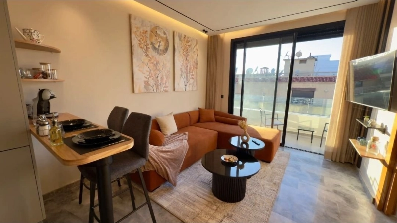 Solaris Dutamas, Dutamas