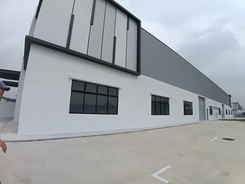 Kempas Single Storey Cluster Factory