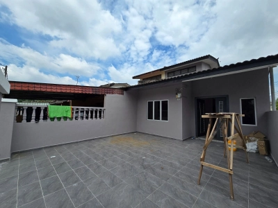 Menara Muju Klang Endlot Single Storey House Fully Renovated