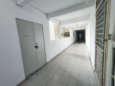 FREEHOLD  OPEN BELOW MARKET LOW LEVEL KINRARA MAS CONDOMINIUM  BANDAR KINRARA PUCHONG SELANGOR