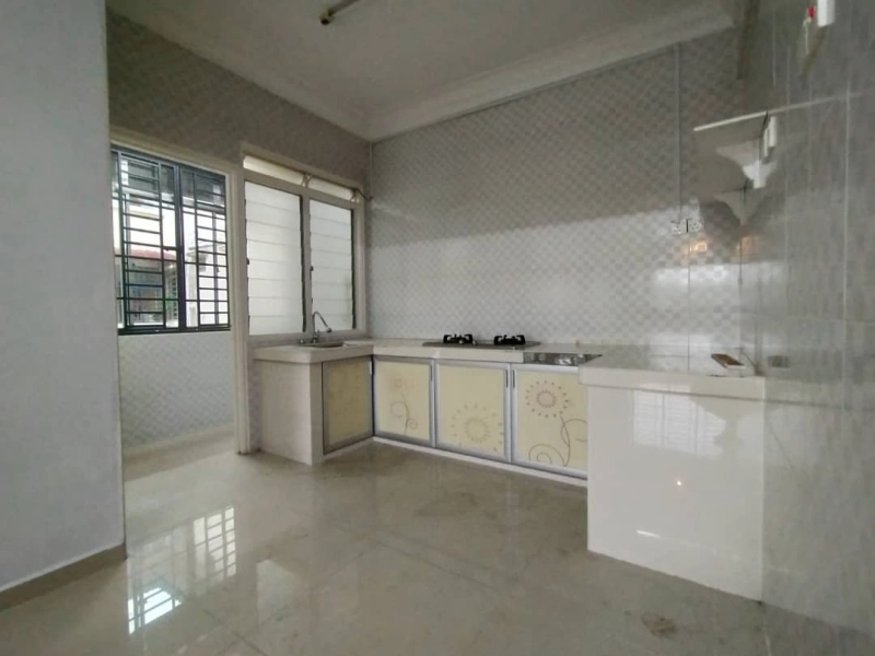 Bukit Indah Flat 3Rooms 2Baths Renovated Unit For Sale