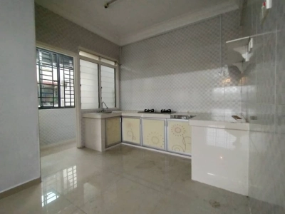 Bukit Indah Flat 3Rooms 2Baths Renovated Unit For Sale