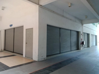 End lot 3 storey Shop @ Galleri Klang Sentral, Meru , Klang