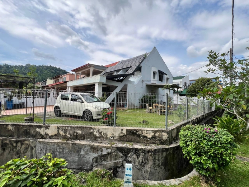 TAMAN SRI UKAY CORNER LOT AMPANG