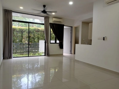 Well Kept 3 Storey Link House Sunway Eastwood, Seri Kembangan For Sale