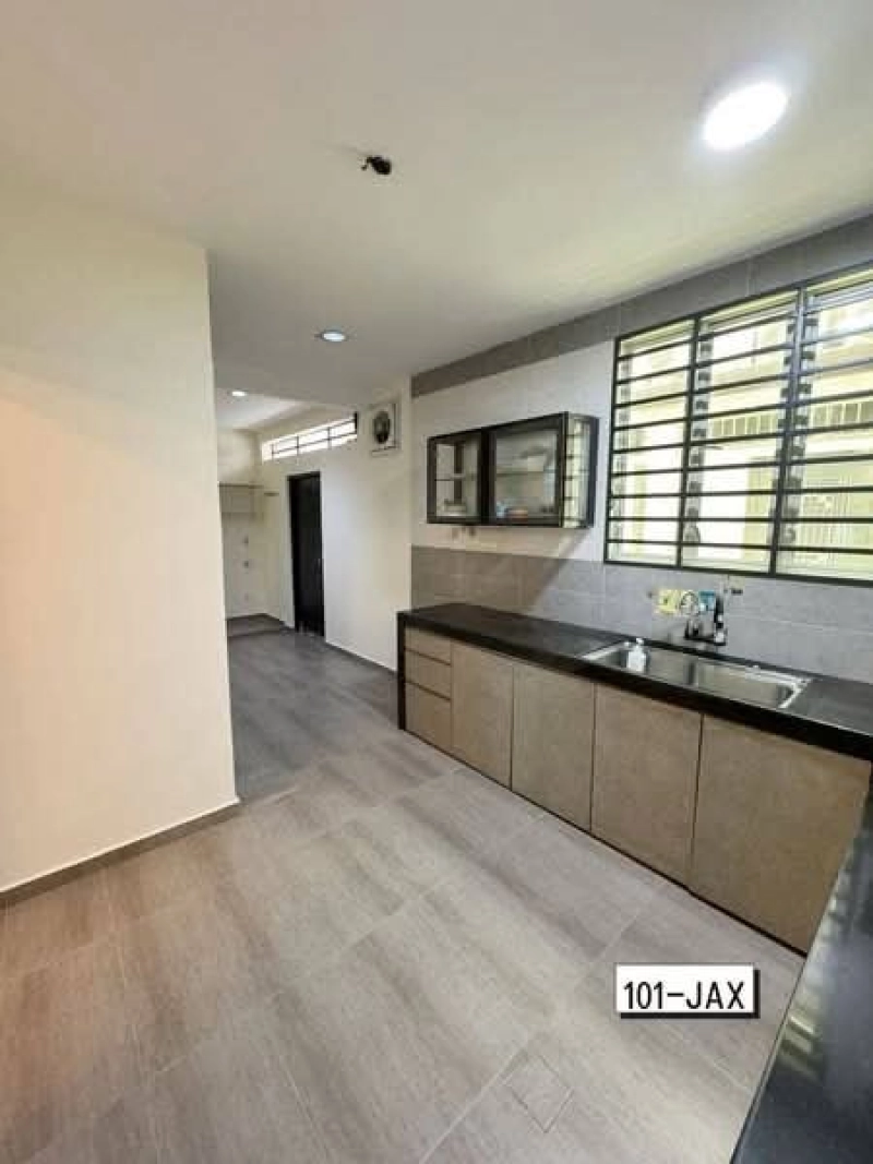 Paloma Bandar Bukit Raja Klang Renovated Superlink Double Storey House