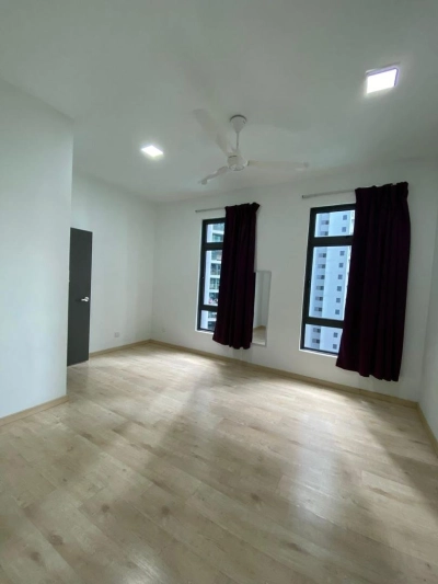 THE HENGE CONDO KEPONG, Actual, Renovated, FACING POOL, Low Deposit