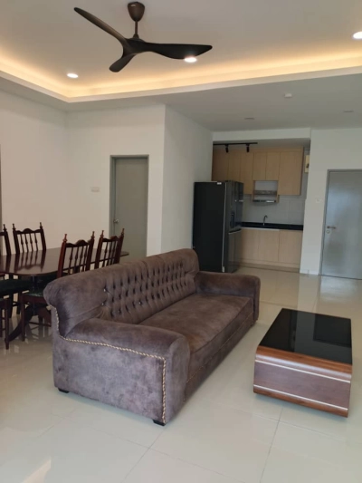 Low density Damai Vista Condominium