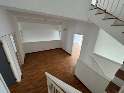 2.5 Storey DAMANSARA SUTERA SPRING Damansara Damai, Actual, Renovated, Low Deposit