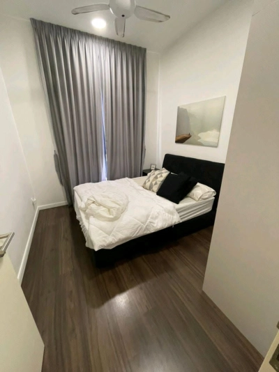 1 Bedroom and private Bathroom