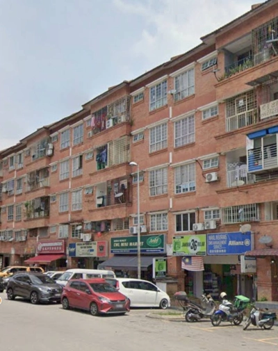 Well Kept Unit Red Ruby Apartment Seri Kembangan For Sale