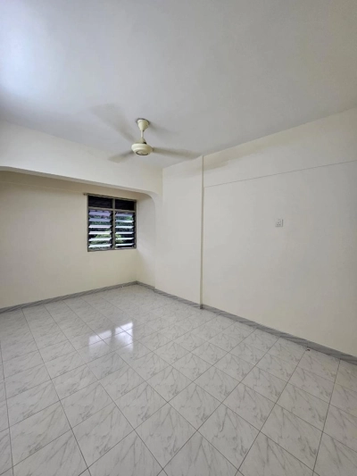 Farlim 4E, Corner unit with 3 bedrooms, For Sale
