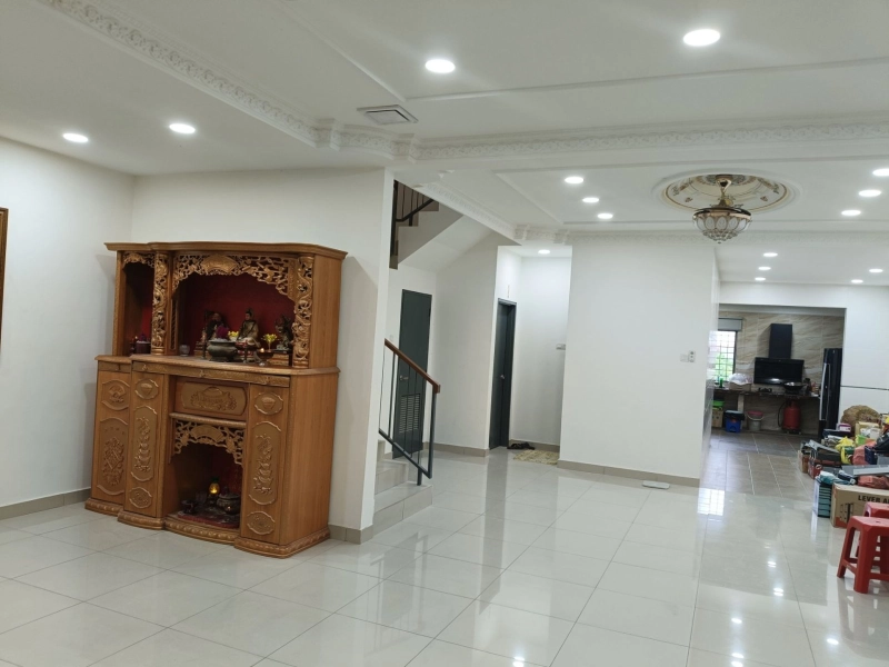 2 Storey AMAN PUTRI Sungai Buloh, Actual, Freehold, RENO, Low Deposit