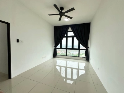 “8 Scape Residence @ Taman Perling – High Floor 3-Bedroom Apartment for Rent!”