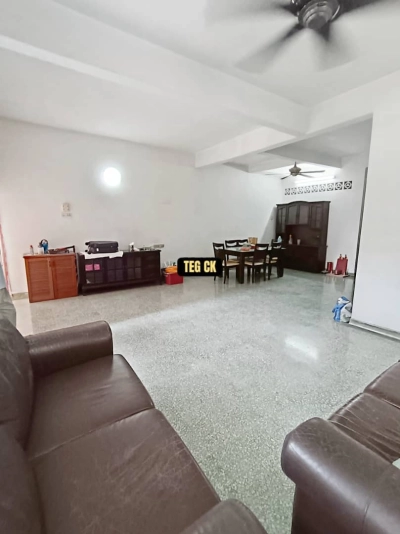 Taman Gembira Port Klang Double Storey House 20x80 Good Condition unit