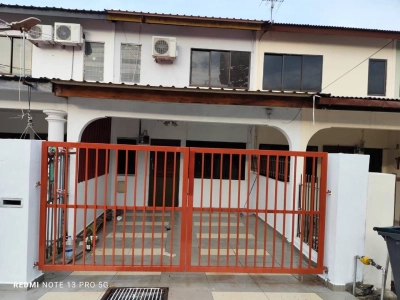 FOR RENT: Double Storey Terrace @ Taman Damai Jaya (Nearby Bestmart)