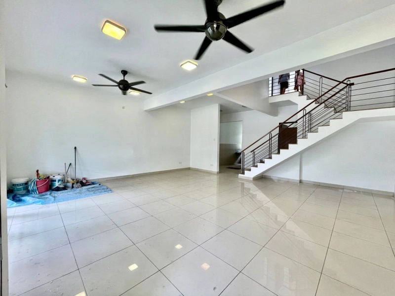 ELMINA EAST SHAH ALAM