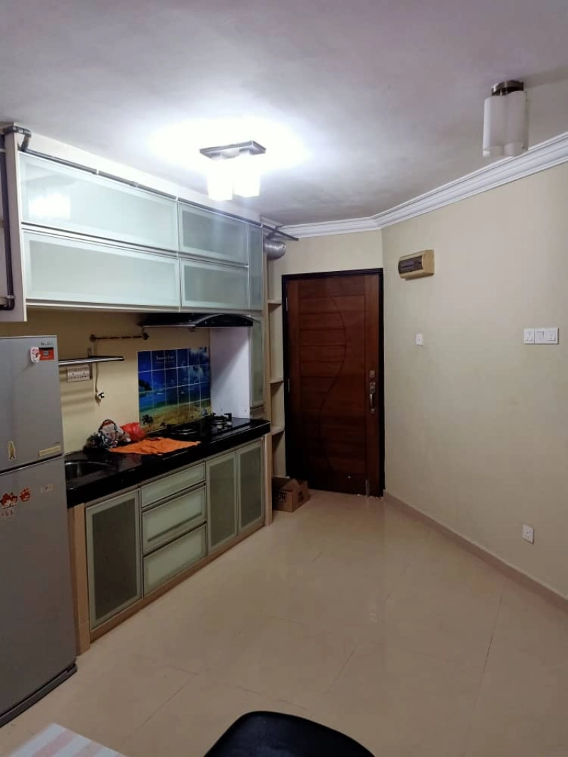 Rampai court corner unit at setapak