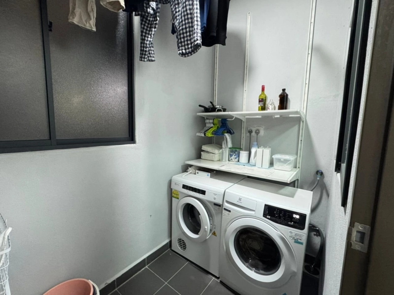 THE HENGE CONDO Kepong, Actual, Facing POOL View, RENO, Low Deposit