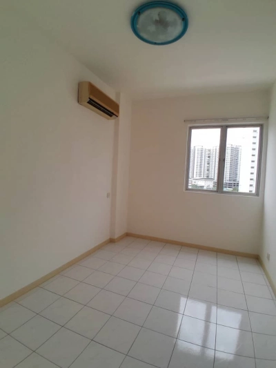 Villa Emas Bayan Lepas below market price Queensbay Mall area