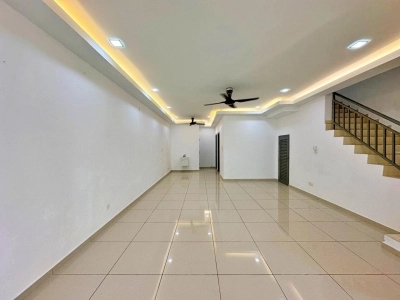 LAMAN DELFINA NILAI IMPIAN TERRACE