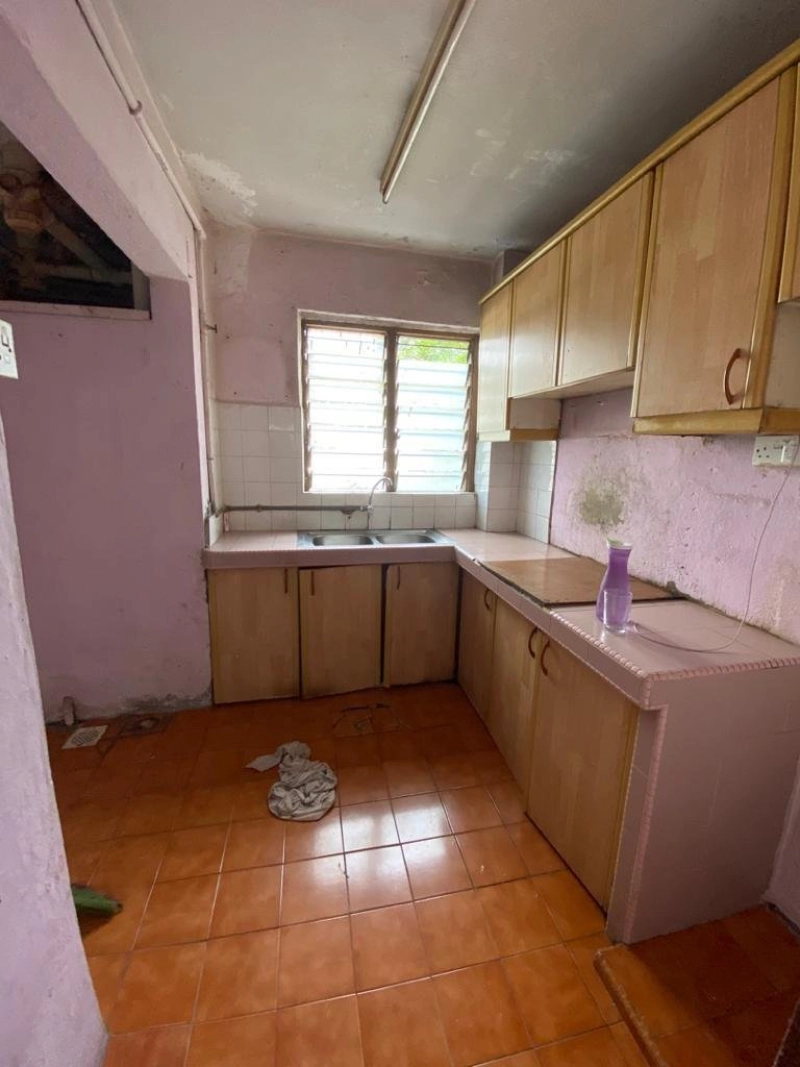 FOR SALE : Kondo Rakyat Desa Panatai, Bangsar