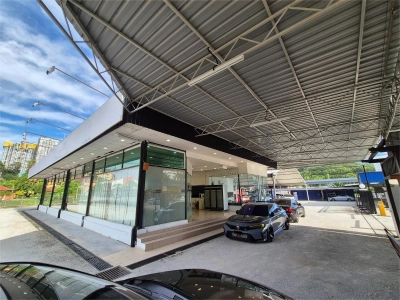 3328m² COMMERCIAL LOT WITH CAR SHOWROOM, CHERAS FOR RENT