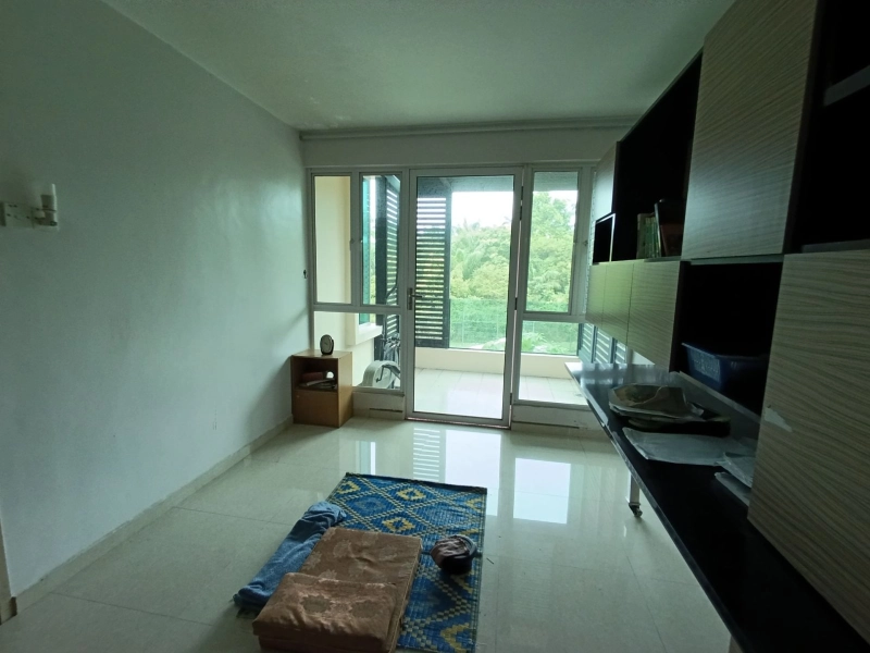 Impian Emas Big Size Double Storey Semi D 4Rooms 4Baths Fully Renovated Unit For Sale