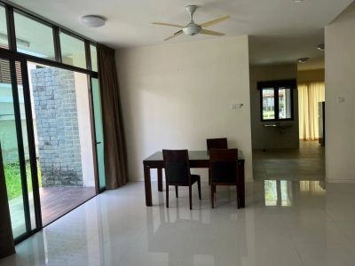 Best to Rent/Sale 3-Storey Semi-D at Tropika Ferringhi