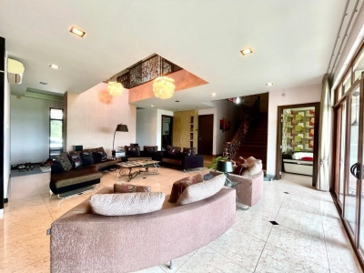 MONTEREZ GOLF RESORT SHAH ALAM BUNGALOW