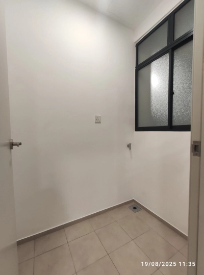 Brand New Riana Dutamas Segambut Savvy 722sf Partial Furnished 2 Parking at LG2