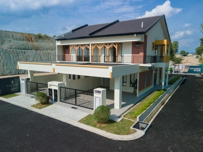 “Semi-D concept” & “Corner Lot concept” super link terrace in Nilai