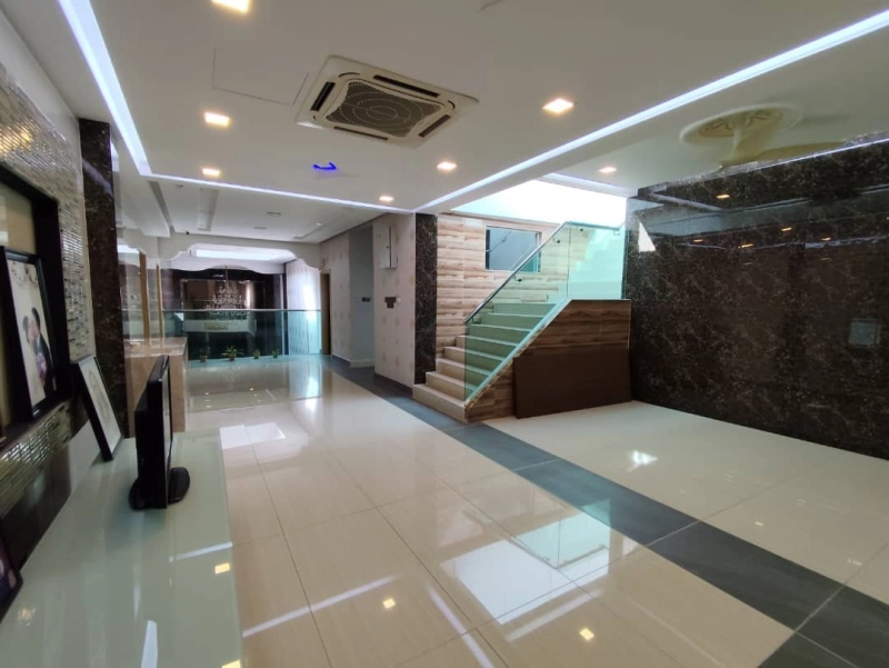 BANDAR KINRARA 9, BUKIT JALIL, SRI PETALING, STYLISH BUNGALOW HOUSE