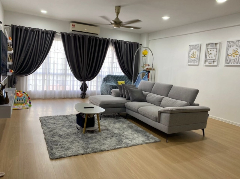 VILLA LAGENDA CONDO Selayang, Actual, FULLY RENO, Facing POOL View, Low Deposit