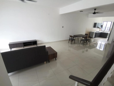 Renovated 2 Storey house - Diamond City @ Semenyih - Sale below bank value Rm40k