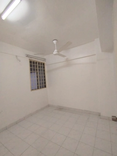 VISTA SAUJANA APARTMENT KEPONG, Actual, RENOVATED, Low DOWN Payment
