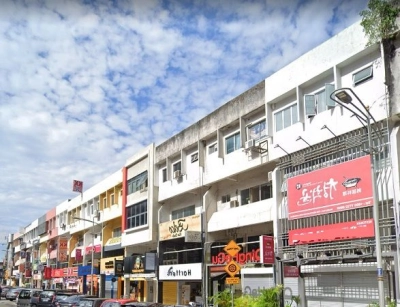 4 storey shop @ Damansara Uptown