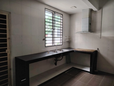 TAMAN ALAM INDAH, SEKSYEN 33 | DOUBLE STOREY TERRACE HOUSE