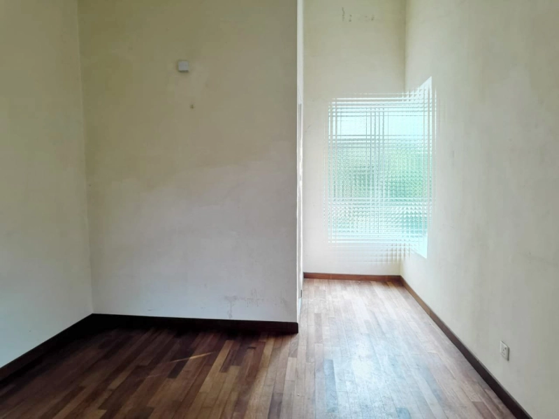 Areca Residence, Kepong - 3sty Semi-D, CORNER