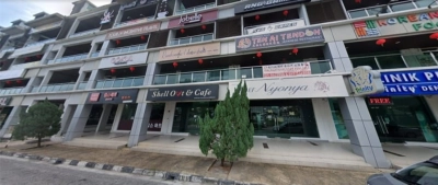 Vantage Desiran Shop Lot