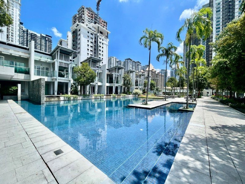 KIARA DESIGNERS SUITES MONT KIARA