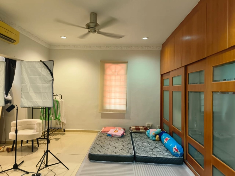 Taman Wangsa Permai, Kepong - 2sty House, CORNER